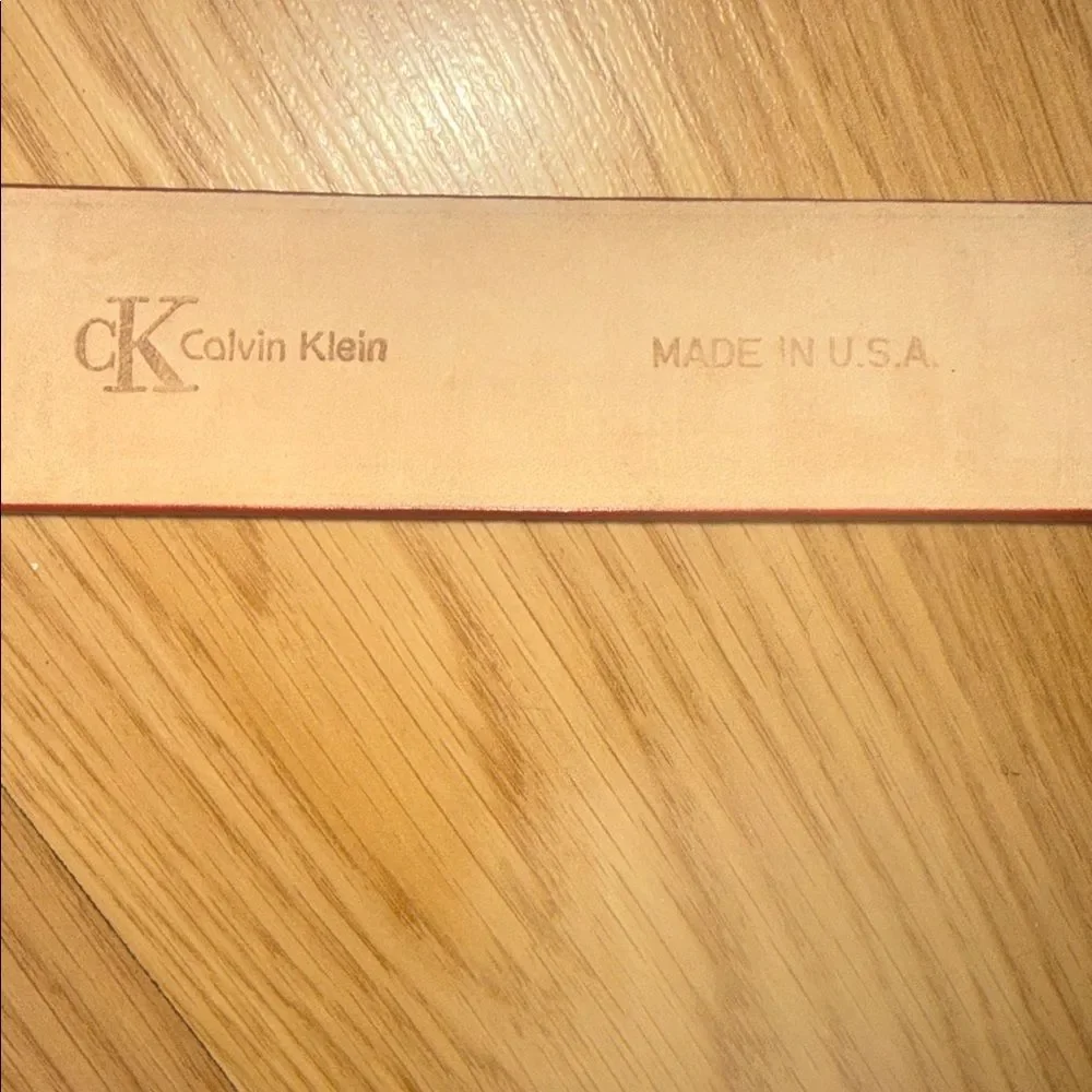 Vintage Calvin Klein Red Lizard Grain Leather Belt Silver Buckle Medium - Picture 7 of 8